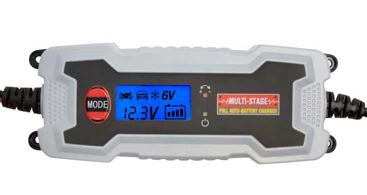 Automatski punjač akumulatora sa 5 programa punjenja SMC38