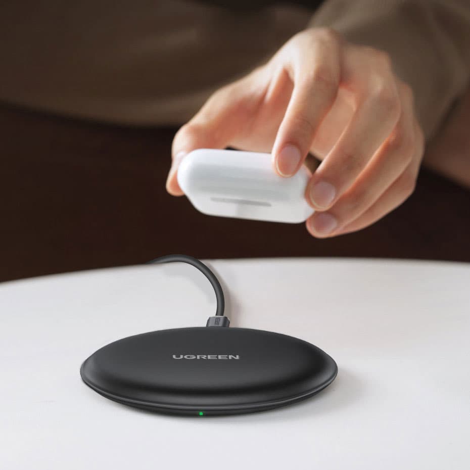 Ugreen CD186 brzi bežični punjač 15W
