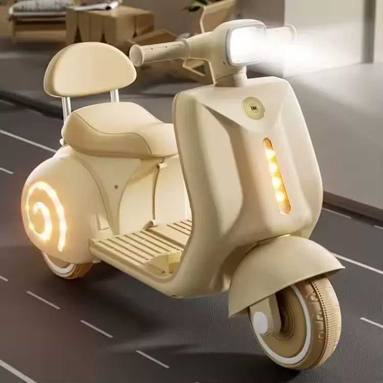 Dečija Vespa na Akumulator Sa LED svetlom