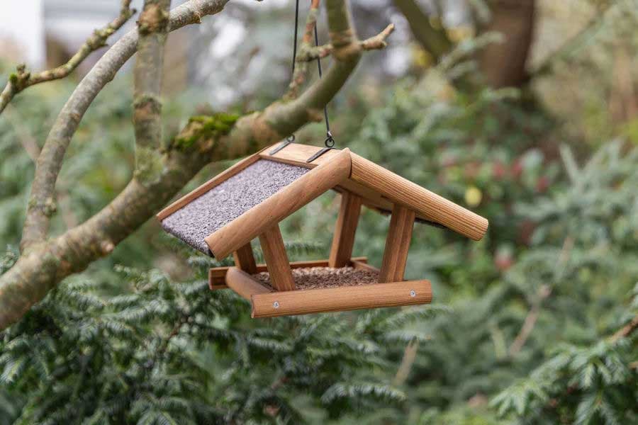 Hranilica za divlje ptice Drvena kućica natur Trixie 55680