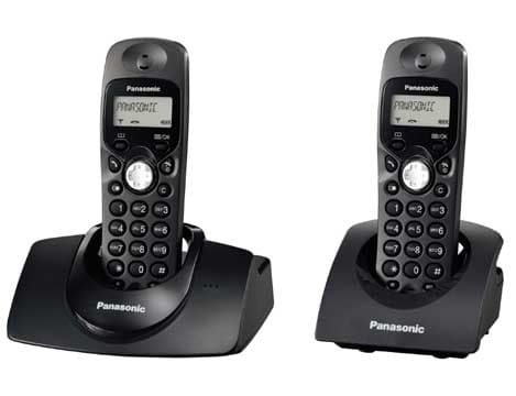 Bežični fiksni telefon Panasonic KX-TCD 152 - DECT telefon sa dodatnom slušalicom
