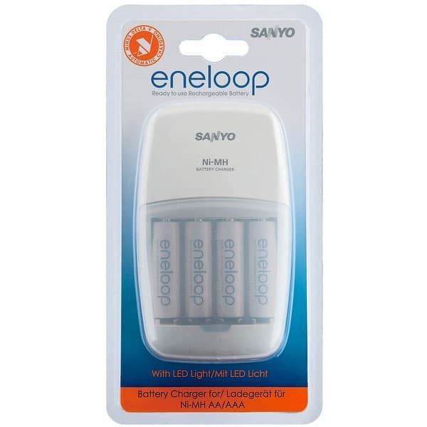 Sanyo punjač sa 4 AA Eneloop baterije MQN09-E4-3UTG 18277E