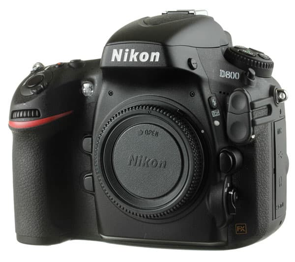 Nikon profesionalni SLR fotoaparat D800 + objektiv 24-70mm