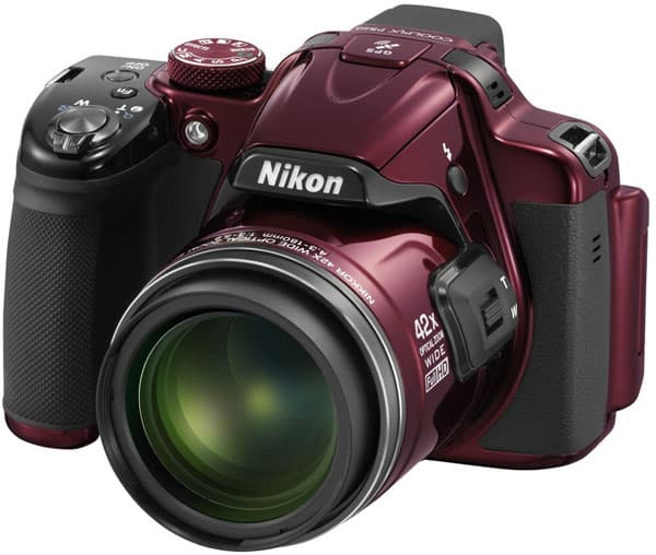 Nikon Digitalni Fotoaparat CoolPix P520 crvena