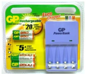 Punjač za baterije GP KB01 sa 8 punjivih baterija