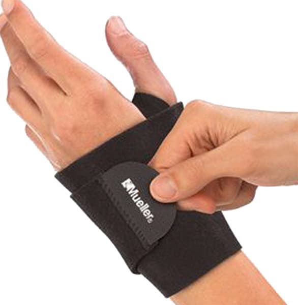 Obmotavajući steznik za ručni zglob Mueller 4505