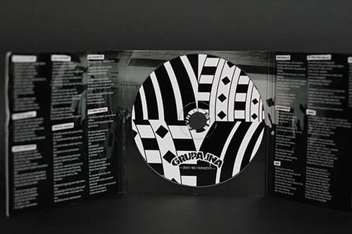 Grupa JNA crno beli randevu disk sa pesmama