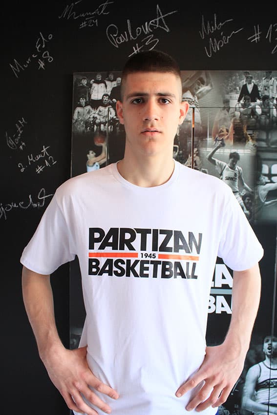 Partizan 1945 Basketball Majica XXL Bela