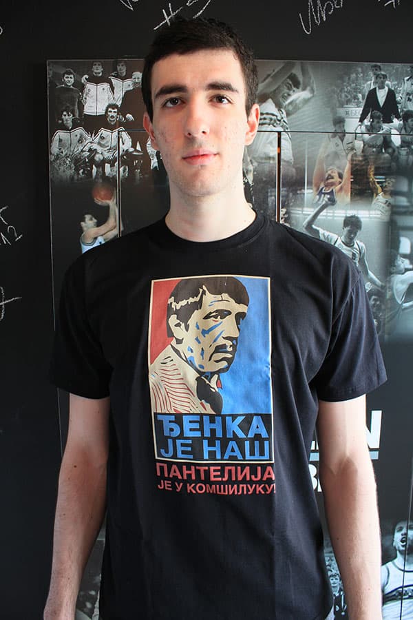 Majica Ðenka je naš, Pantelija je u komšiluku M