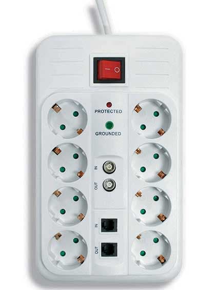 Produžni kabl 8 utičnica Prenaponska zaštita 3m Commel C0855