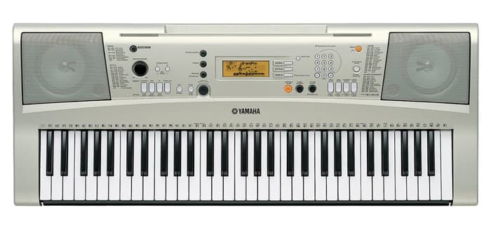 Yamaha PSR E313