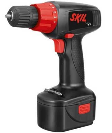 Akumulatorska bušilica odvijač Skil 2695 AA