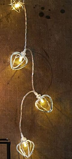 Novogodišnje LED lampice na baterije Srca