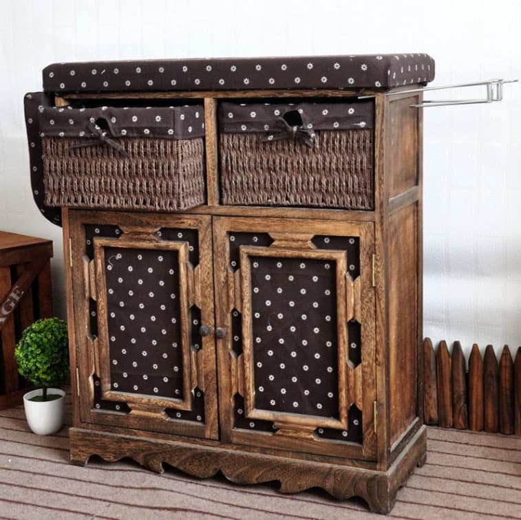 Komoda Sa Daskom Za Peglanje, Korpama i Ormanom 