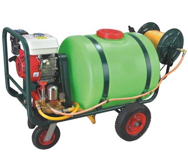 Motorna prskalica za voće 100L Womax W-MRS 3100-100 78740010