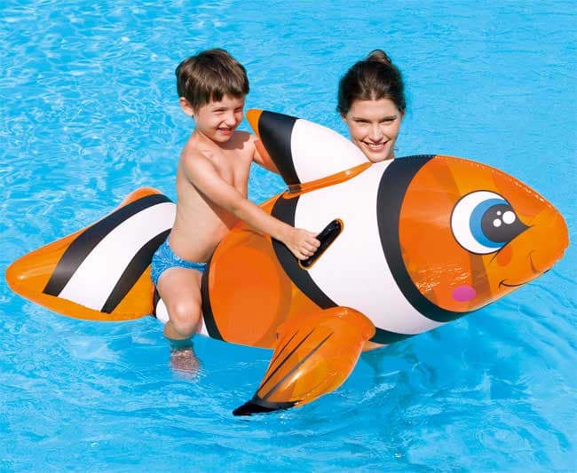 Igračka na naduvavanje za igru u vodi Riba klovn SSA 045