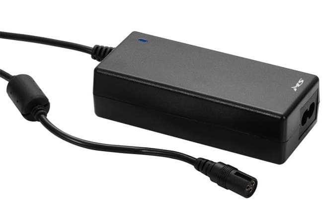 MS Engine Univerzalni punjač za laptop sa 8 nastavaka 60W