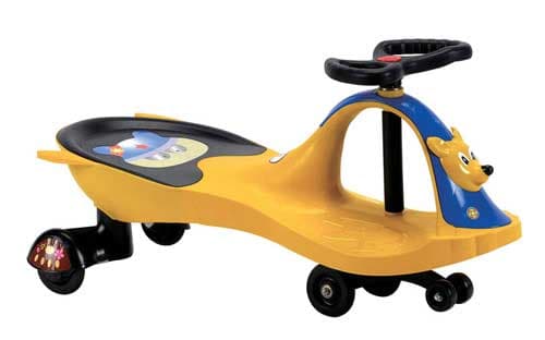 Vozilo koje se pokreće okretanjem volana žuto