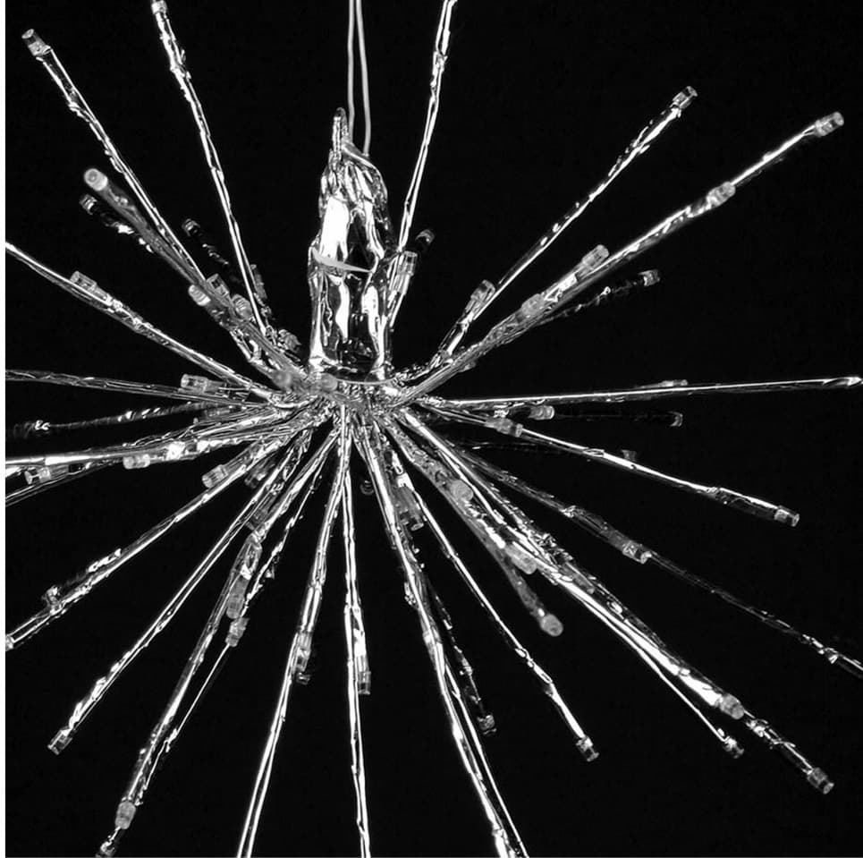 Novogodišnja dekoracija sa LED svetlima za upotrebu unutra i spolja