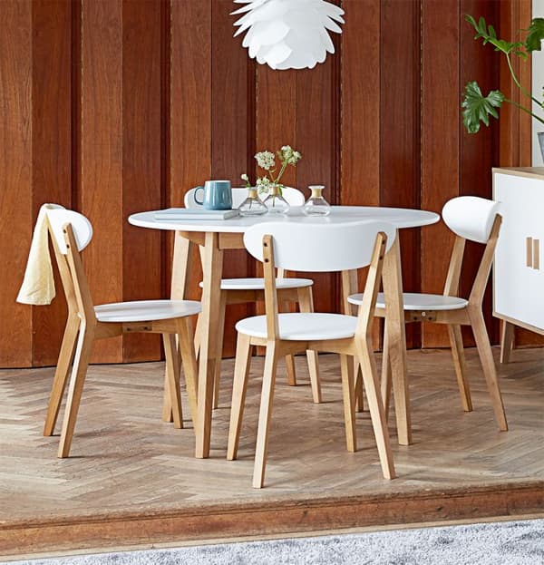 Trpezarijska garnitura Yego Sto i četiri stolice