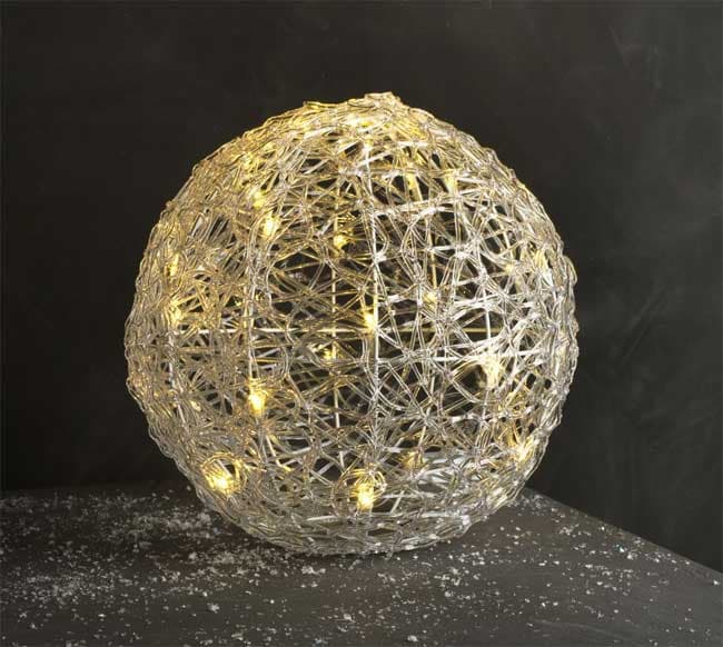 Dekorativna svetleća LED kugla na baterije 35 cm