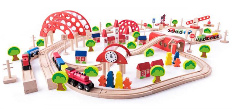 Drveni voz sa prugom i stanicom 130 delova Woodyland 92100