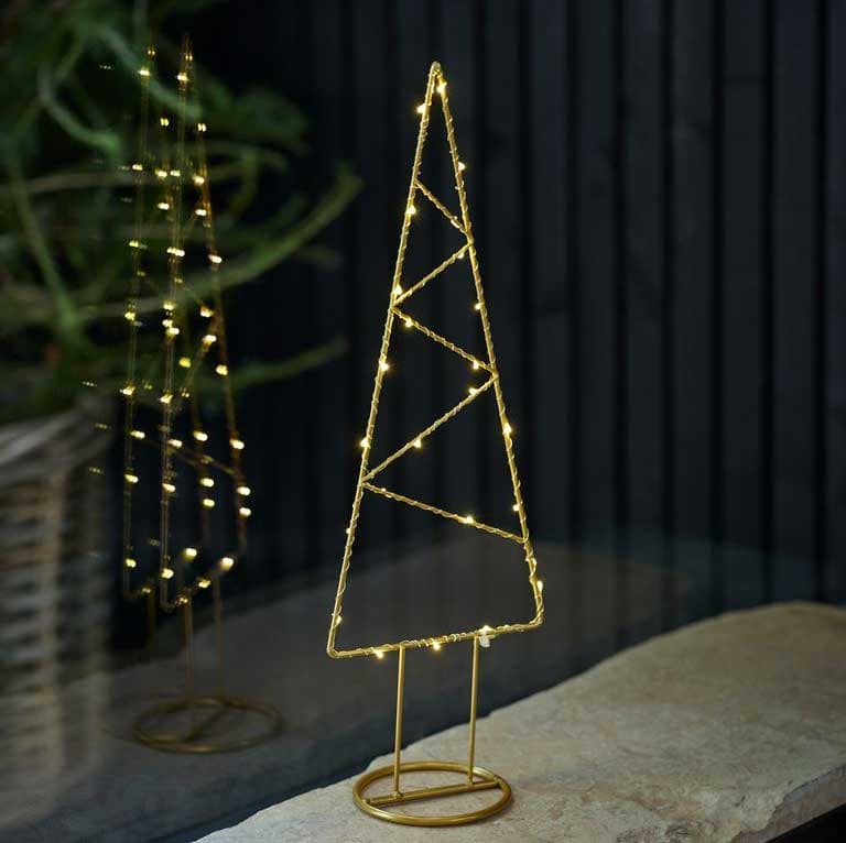 Novogodišnja jelka sa LED lampicama na baterije V51cm