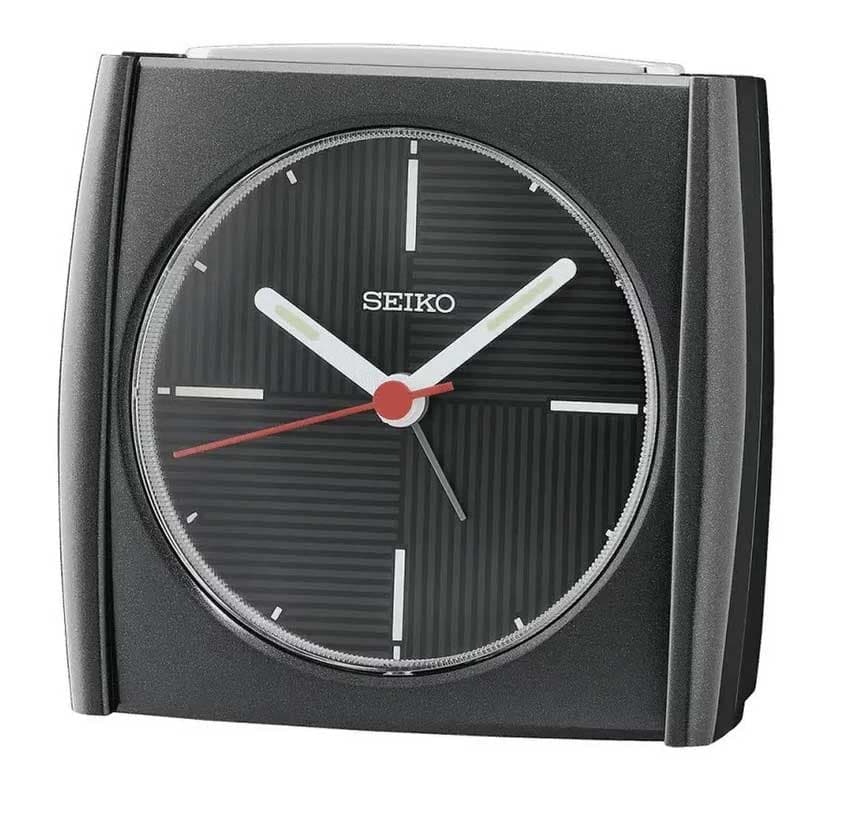 Seiko analogni budilnik QHE205K crni sa svetlećim kazaljkama