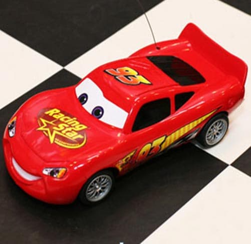 Auto sa daljinskim upravljanjem Cars - Crveni
