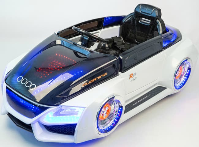 Automobil na akumulator 988