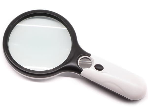 Lupa 2,5x i 4,5x sa LED osvetljenjem 6903