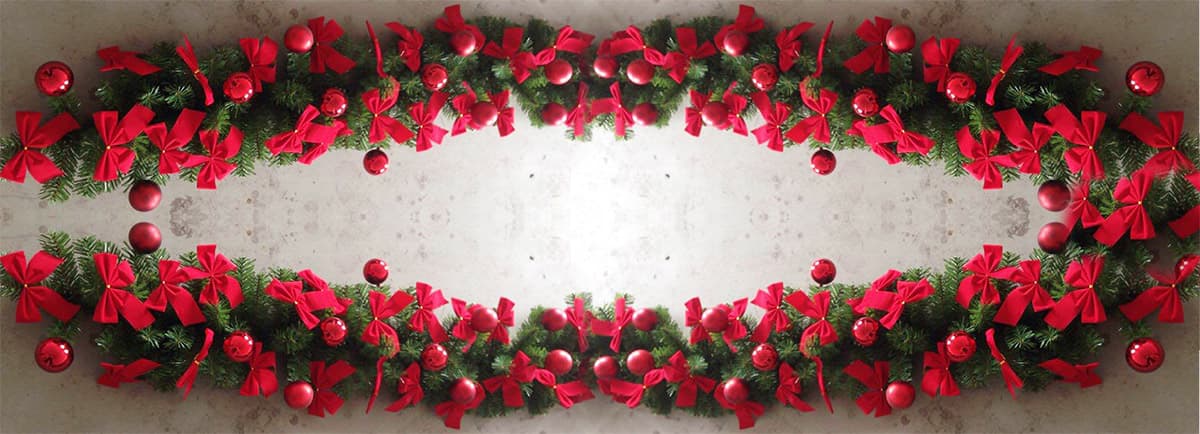 Novogodišnja Girlanda Sa Kuglama i Mašnama - 15 m