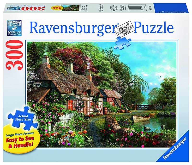 Ravensburger puzzle Cottage On A Lake - Large Piece Format 300 delova velikog formata RA13580