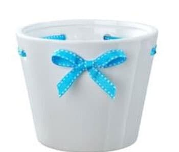 Soendgen keramička saksija Pretty 14cm sa plavom mašnom