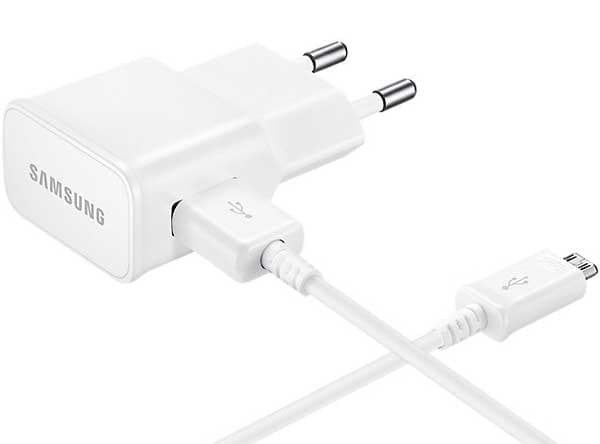 Samsung Zidni punjač Micro USB 2000mA EP-TA12-EWEU