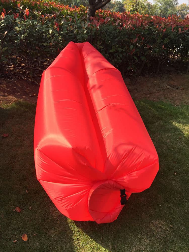 Air sofa ležaljka crvena