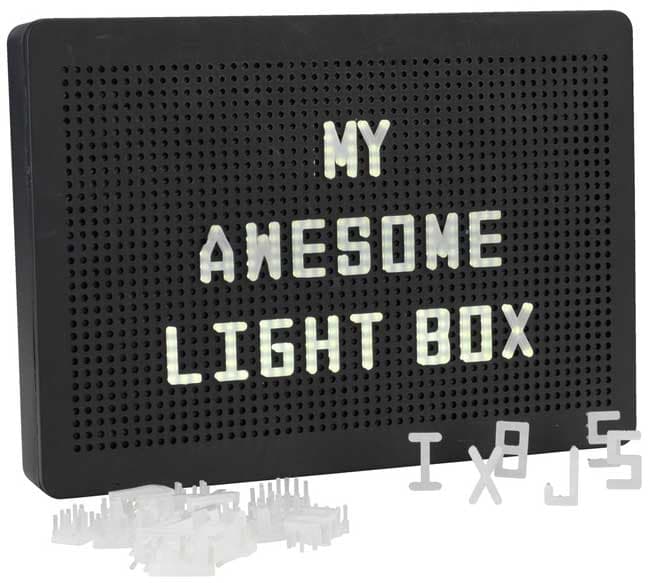 Svetleća LED kutija na baterije sa 100 slova za ispisivanje poruka